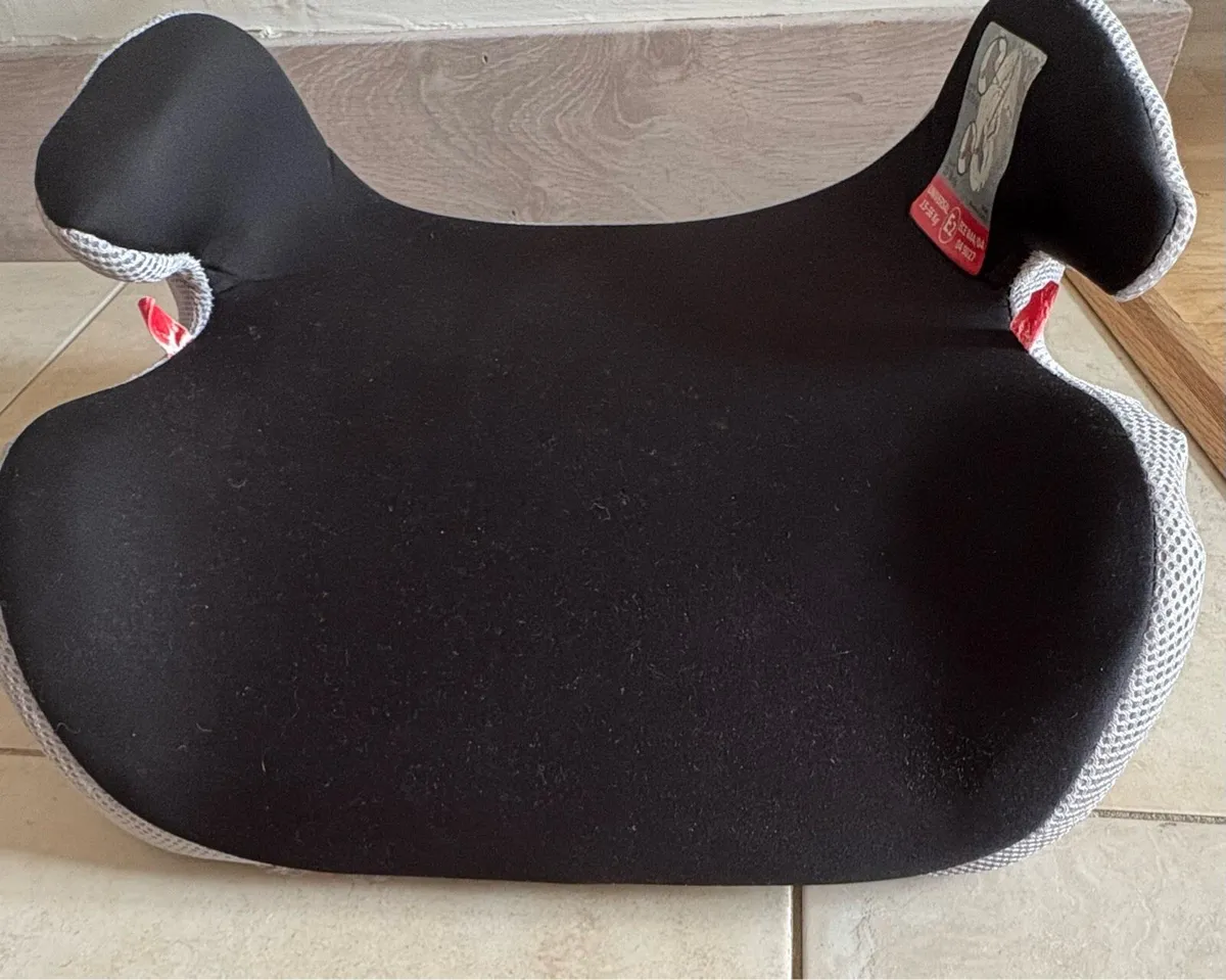 Car booster seat X 2. Excellent condition - Image 2