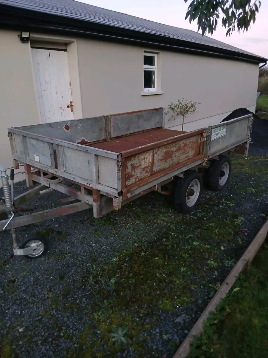 Trailer - Image 2