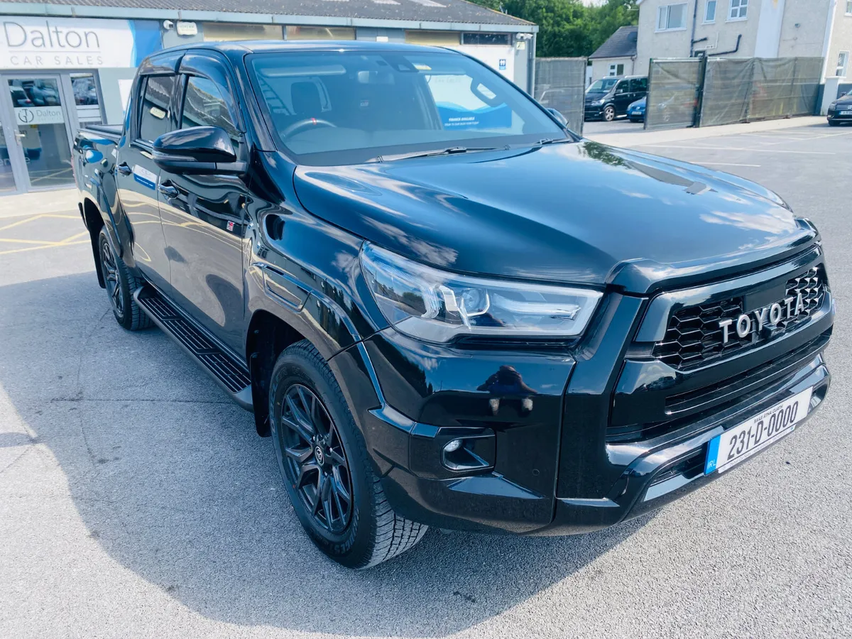 TOYOTA HILUX GR 2.4 DIESEL AUTOMATIC 2023 (231) - Image 3