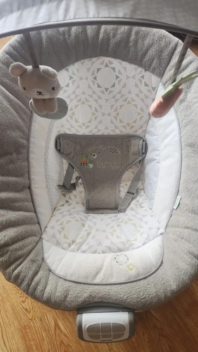Dino rocking chair Ingenuity InLighten bouncer pra - Image 4