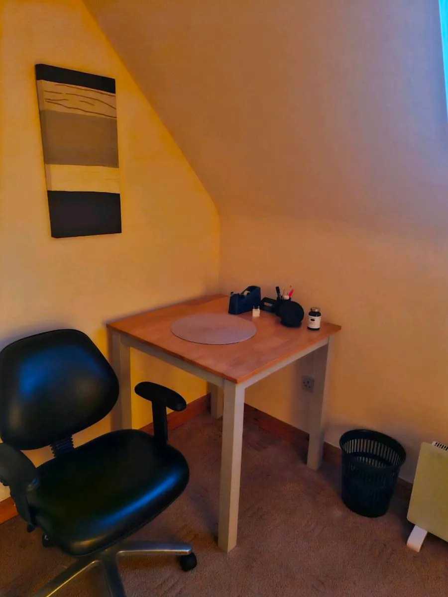 3 cafe tables - Image 2