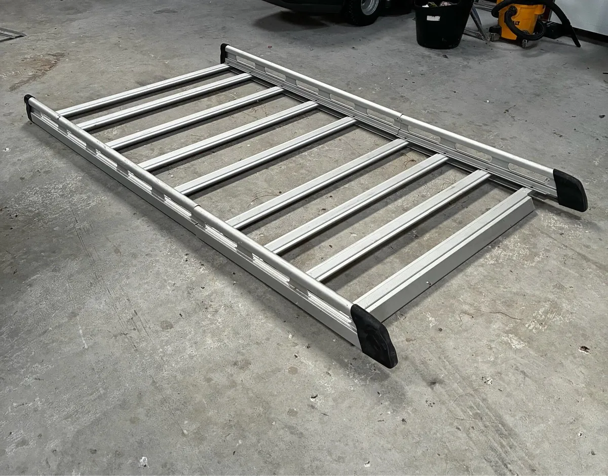 Universal roof rack - Image 2
