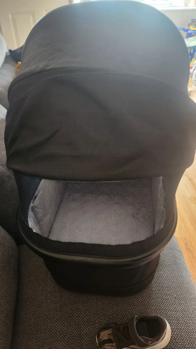 Dino rocking chair 40 euro pram 175 - Image 4