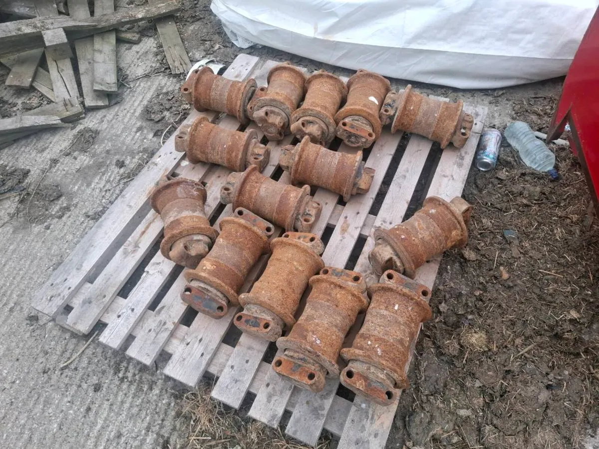 Farmyard clearance - Image 1
