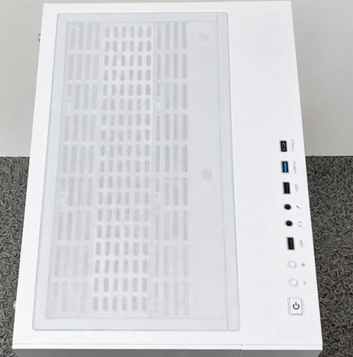 All White Pc Brand New - Image 4