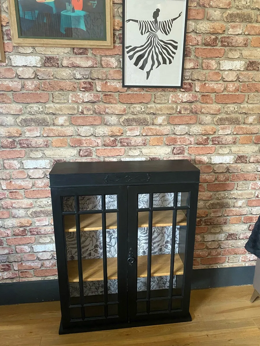 Display cabinet - Image 2