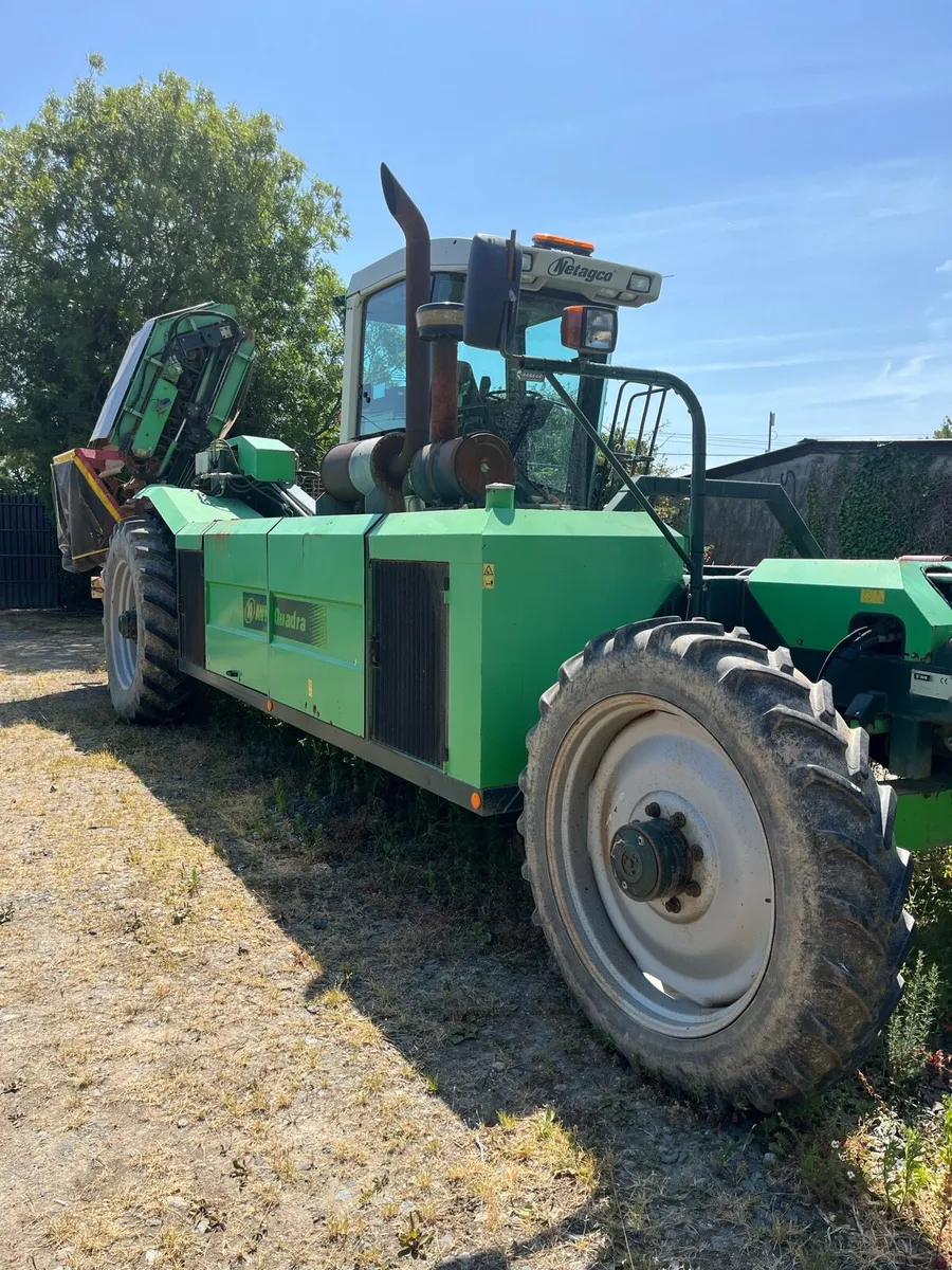 Selfproppled potato harvester Avr quadra - Image 1