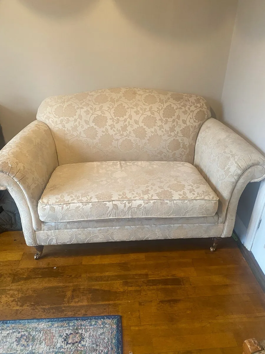 2 Seater couch - Image 1