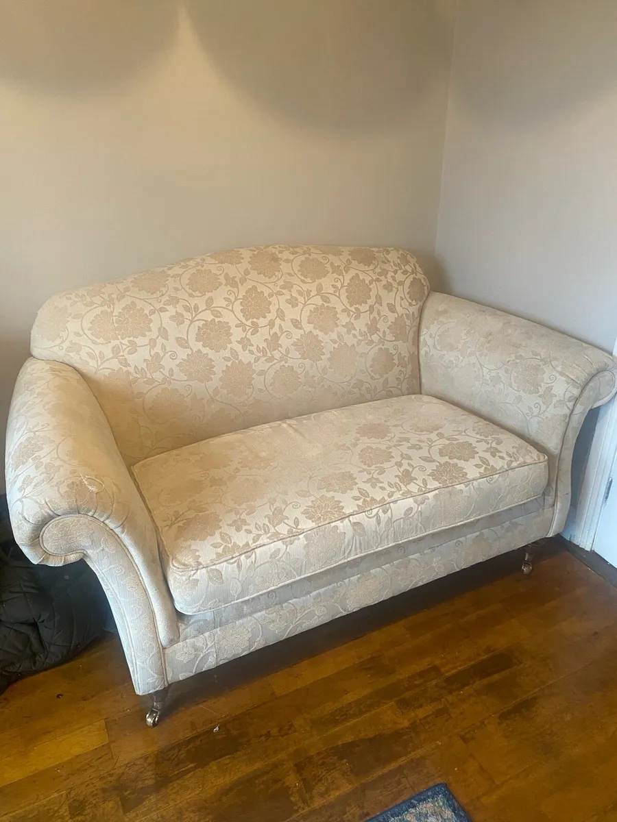 2 Seater couch - Image 2
