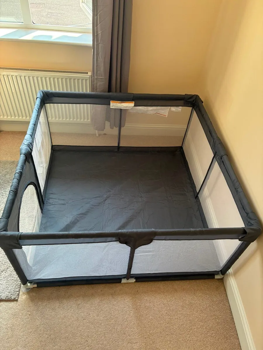 Large Playpen - Image 3