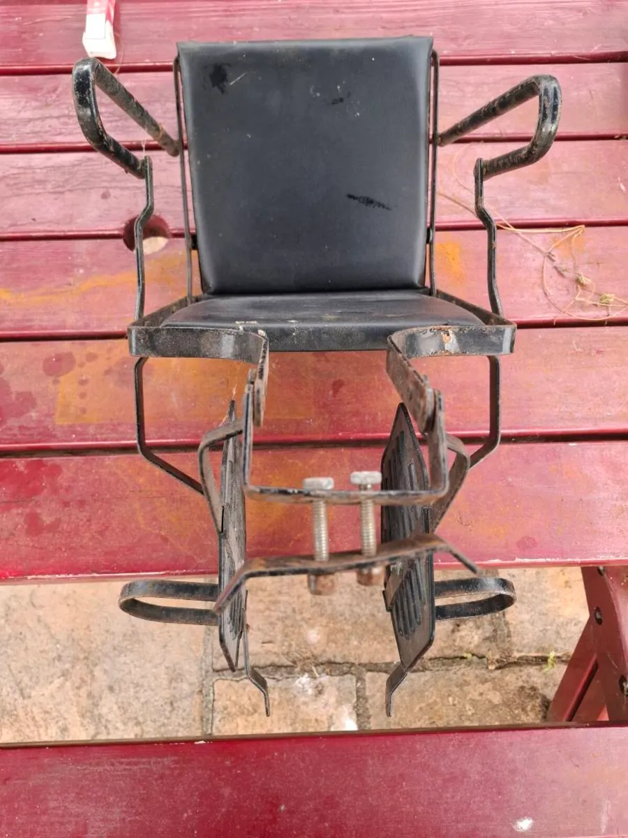 Vintage kids bicycle seat - Image 1