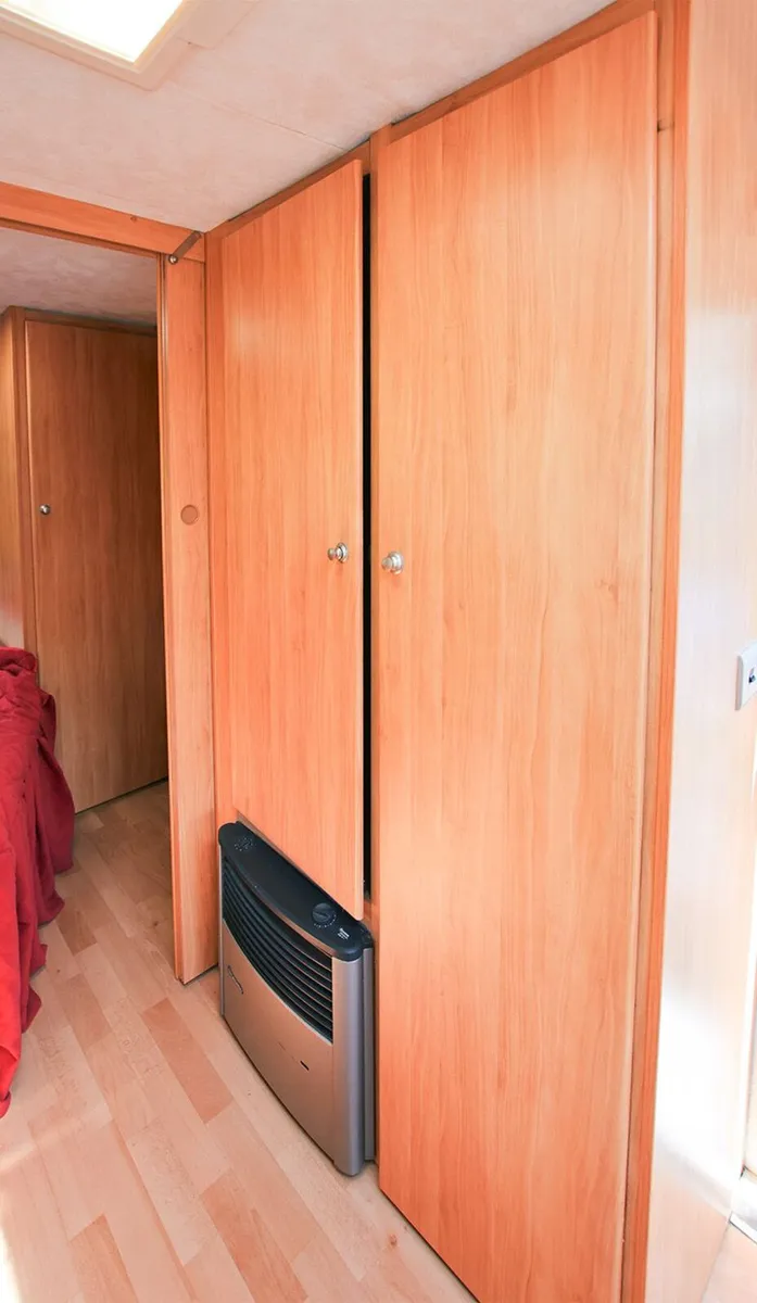 Caravan - Image 4