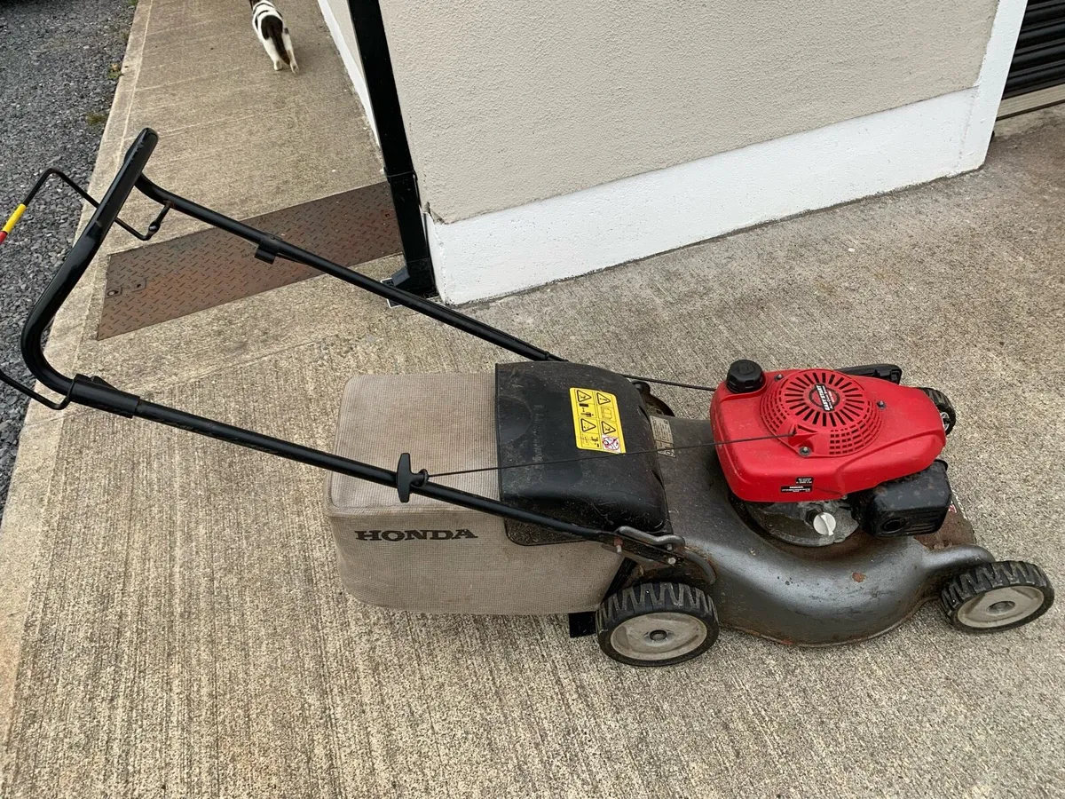 Honda push lawnmower - Image 3