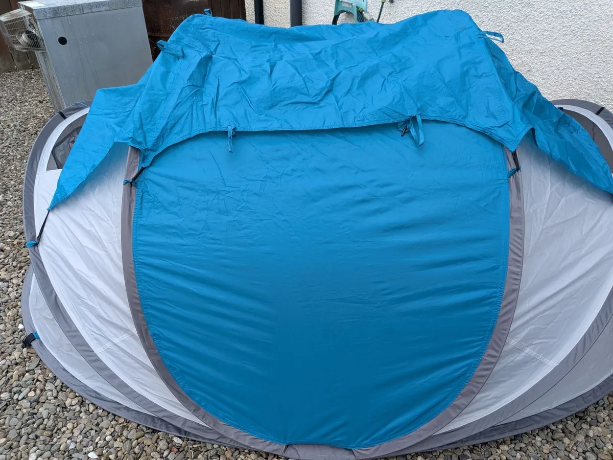 4 person tent - Image 1