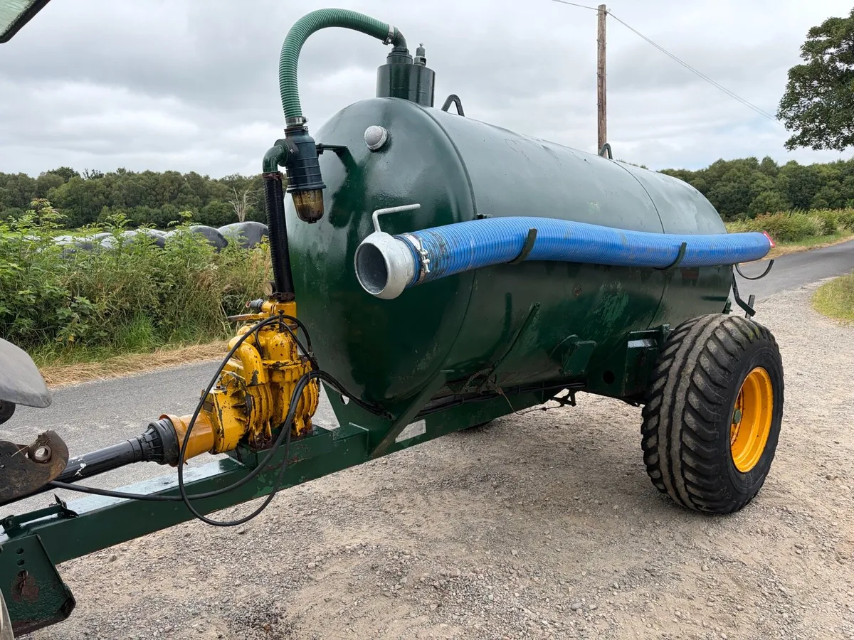 Slurry tanker - Image 2