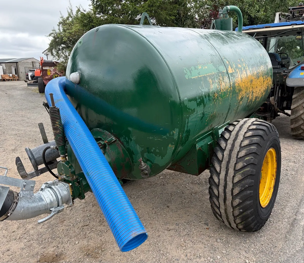 Slurry tanker - Image 3