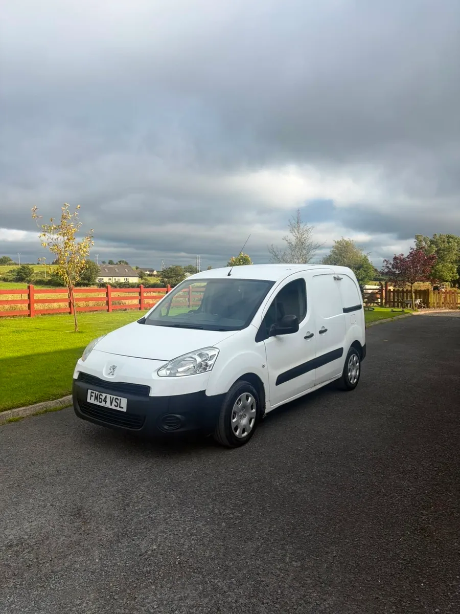2015 Peugeot partner 200vrt (berlingo) - Image 1