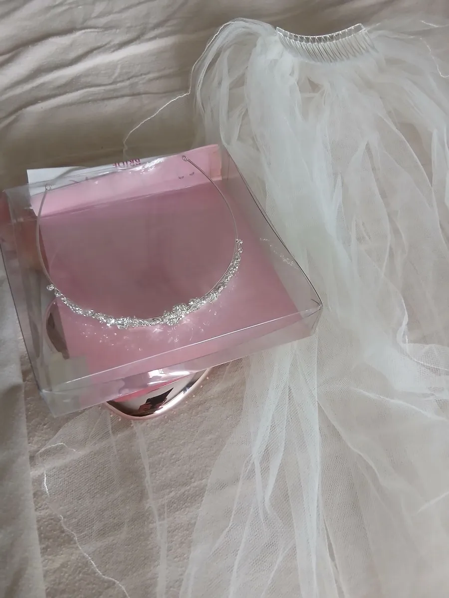 Berketex Wedding dress - Image 3