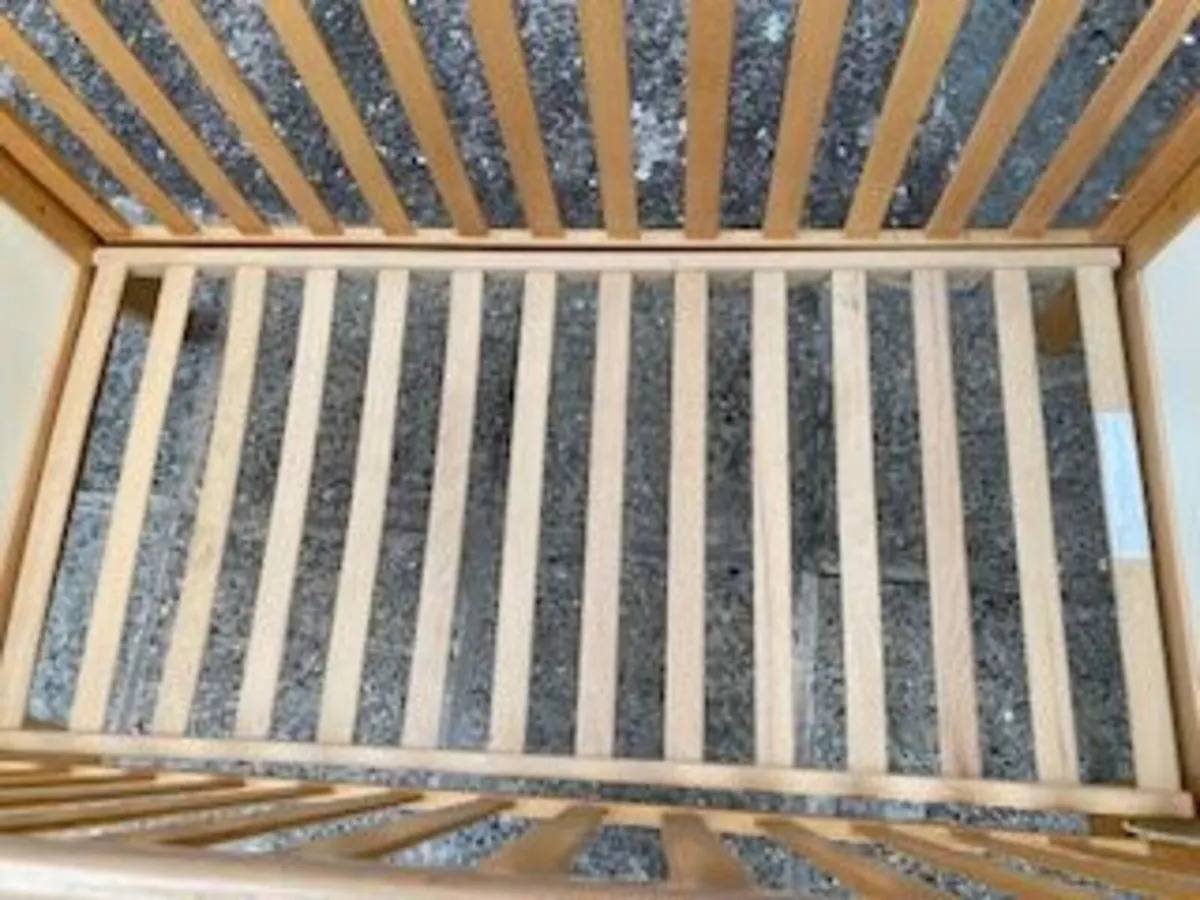 Cot - Image 2