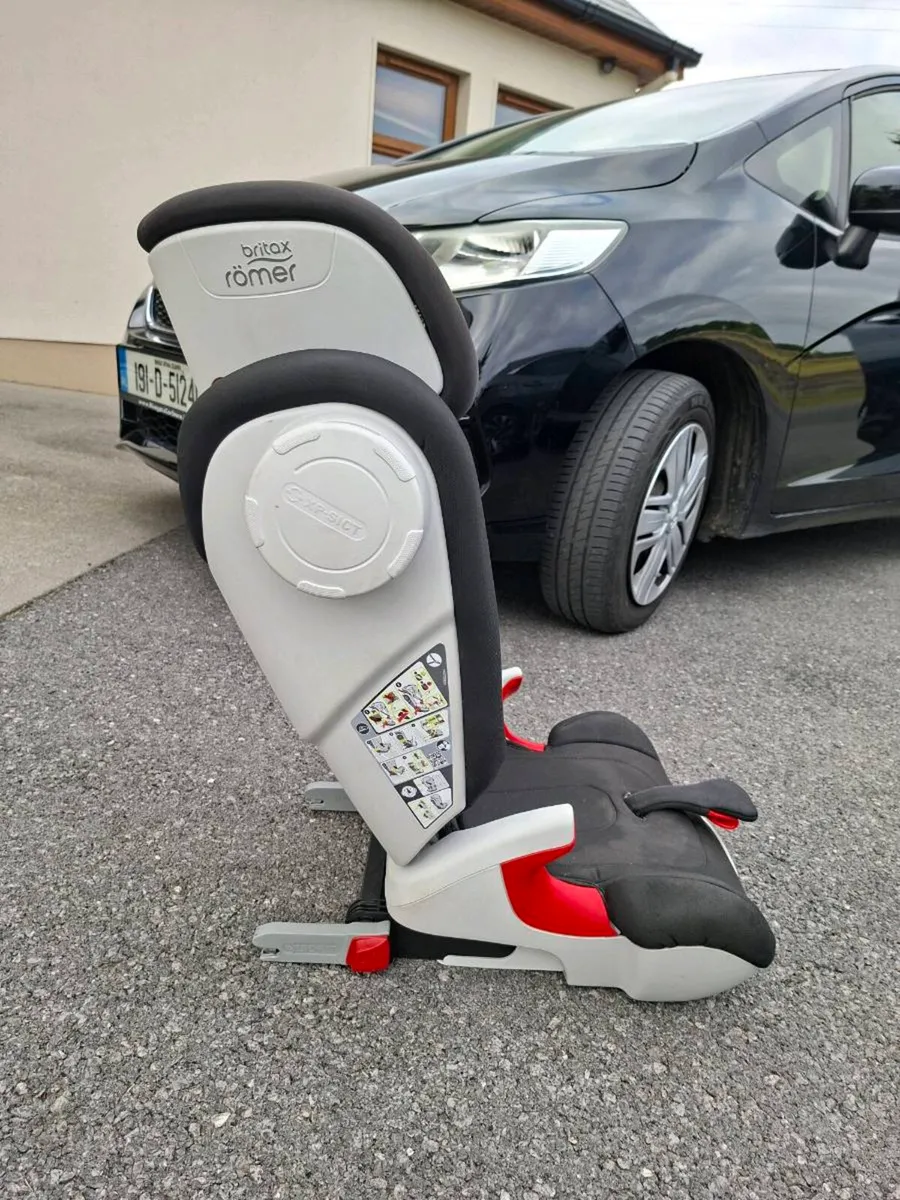 Group 2 Britax Romer car seat - Image 2