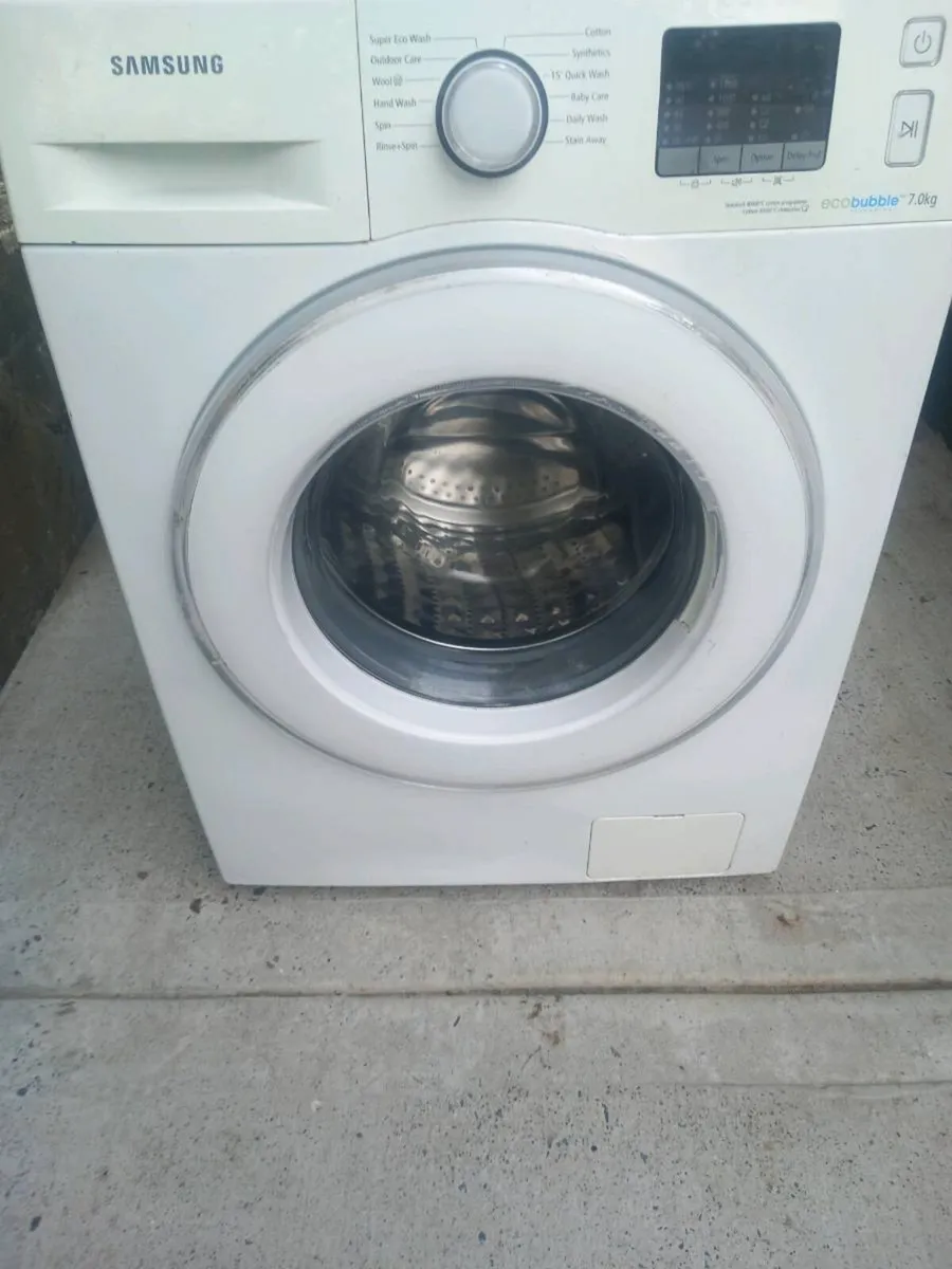 Washing machine - Image 1