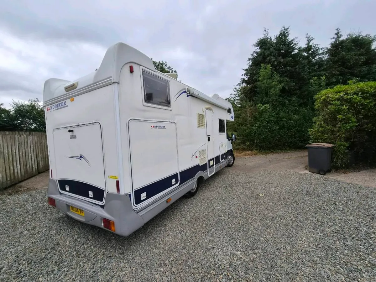 Motorhome - Image 4