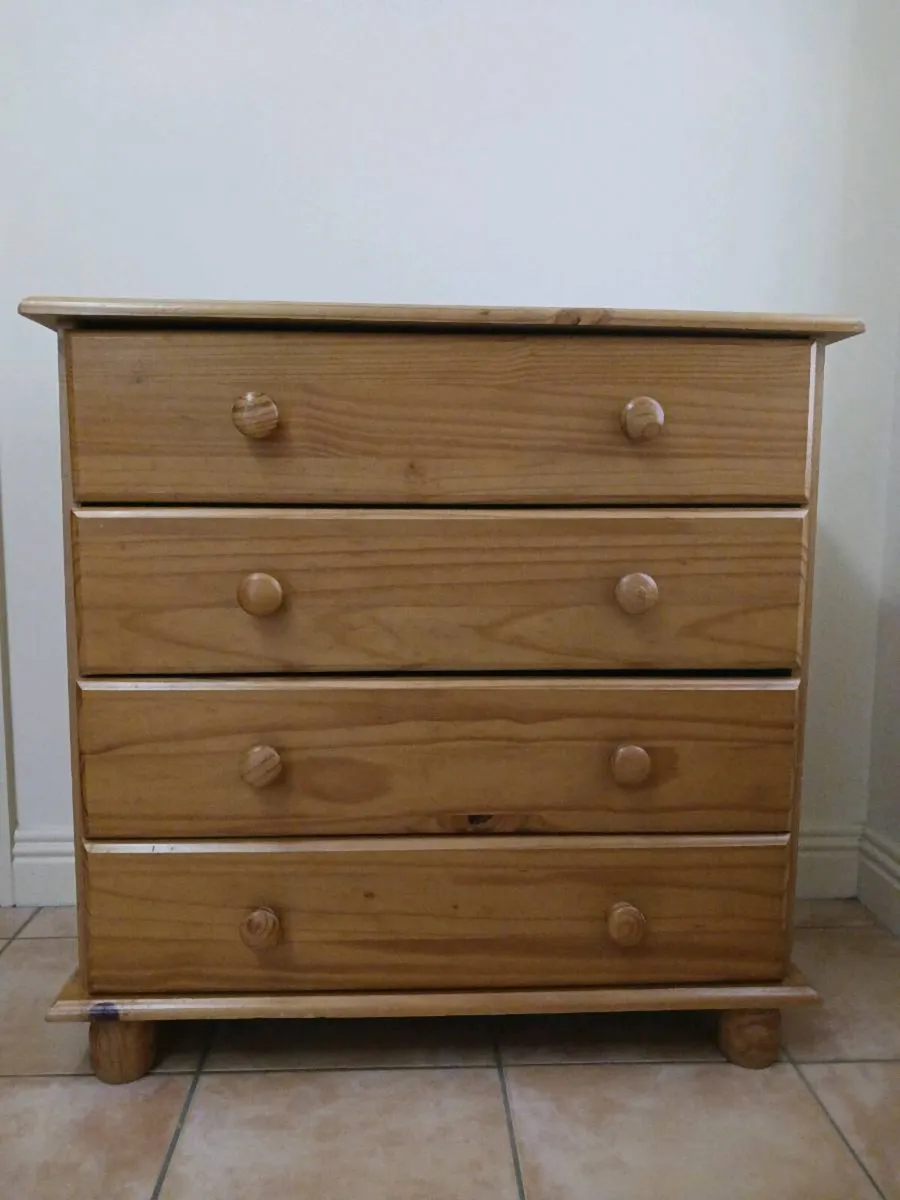 Chest of drawers - Image 1