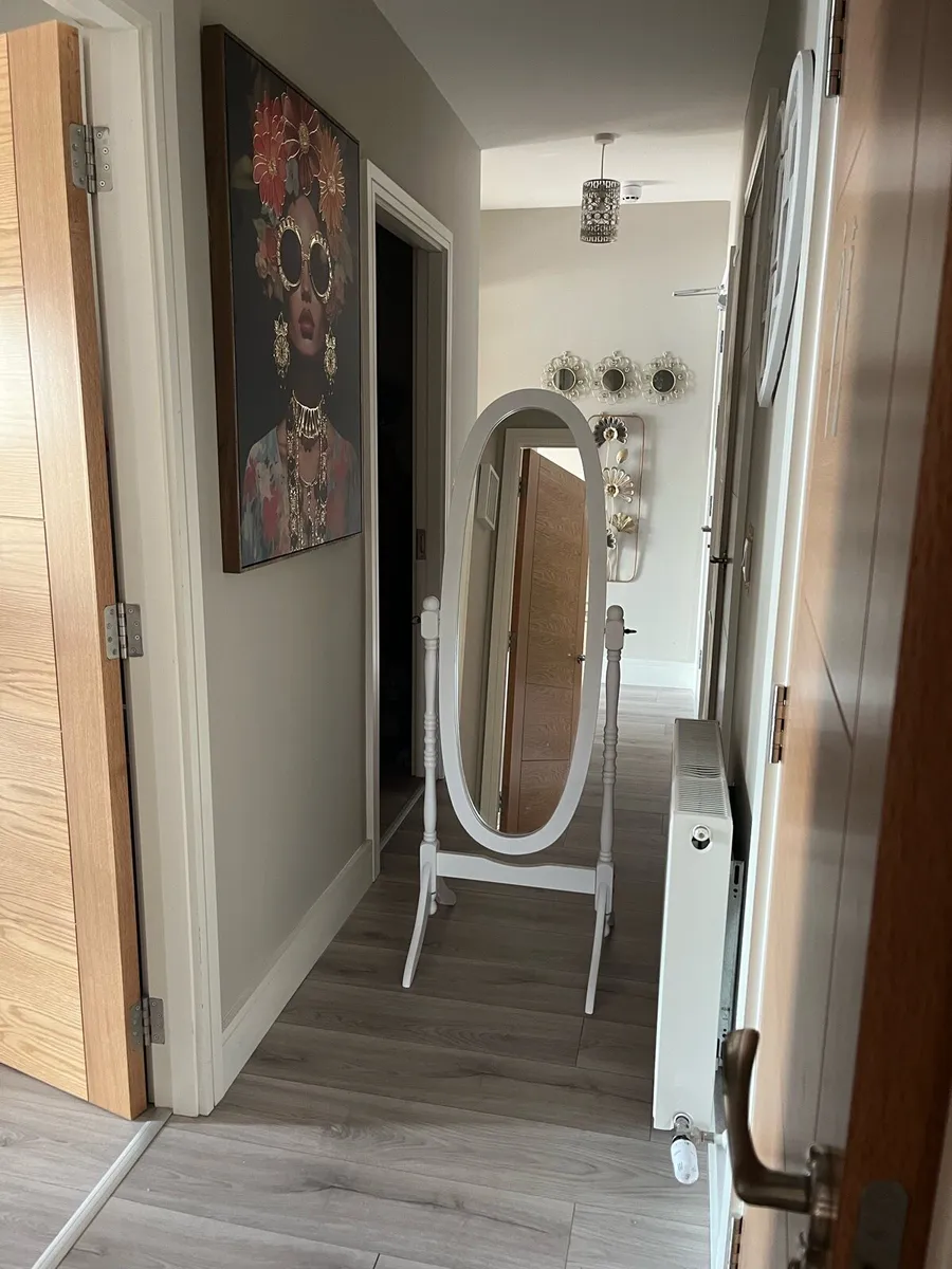 Full length swivel mirror - Image 1