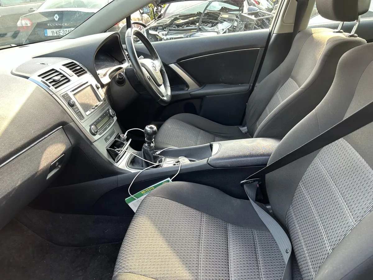 Toyota avensis 2.0 td 270kms new nct - Image 2