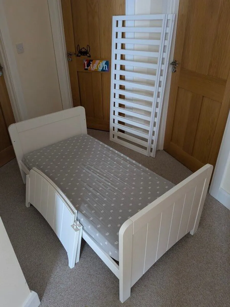 Cot - Adjustable Height - Image 1