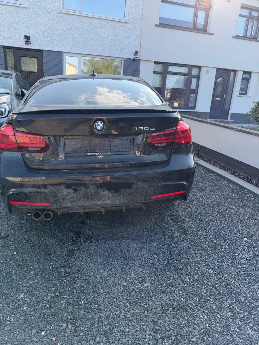 2018 BMW 330e M Sport - Image 2