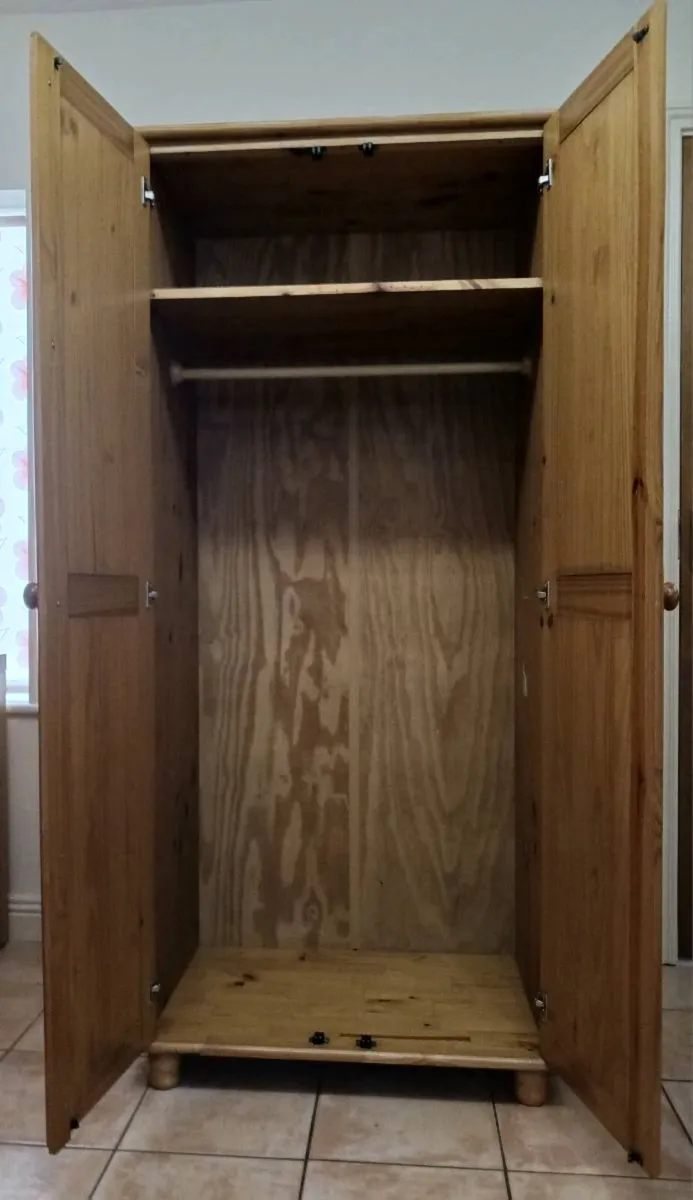 Wardrobe - Image 2
