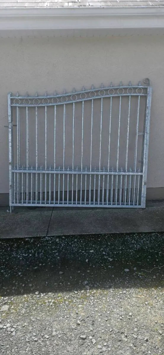 16ft Galvanised House Gates - Image 2