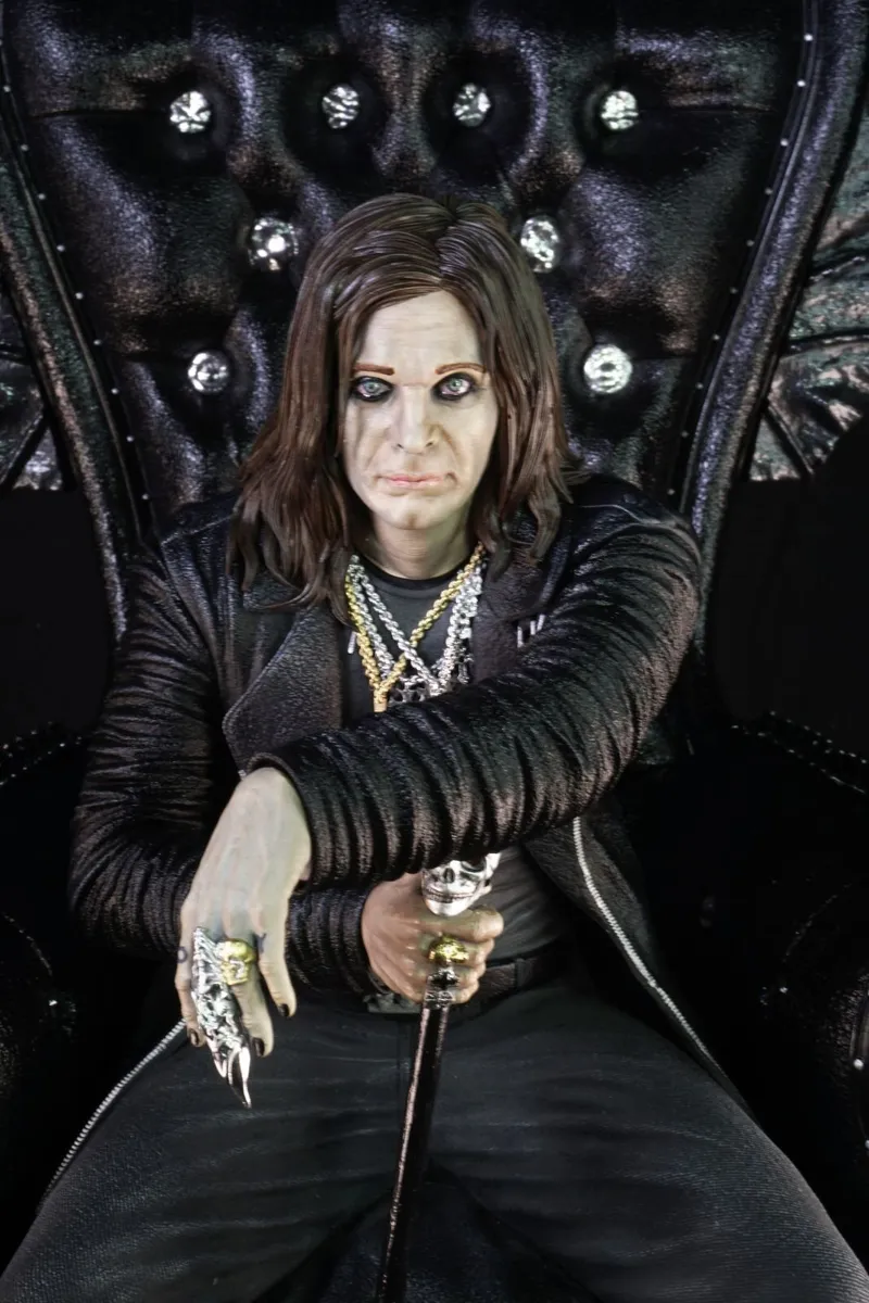 Ozzy Osbourne Collectible statue realistic - Image 2