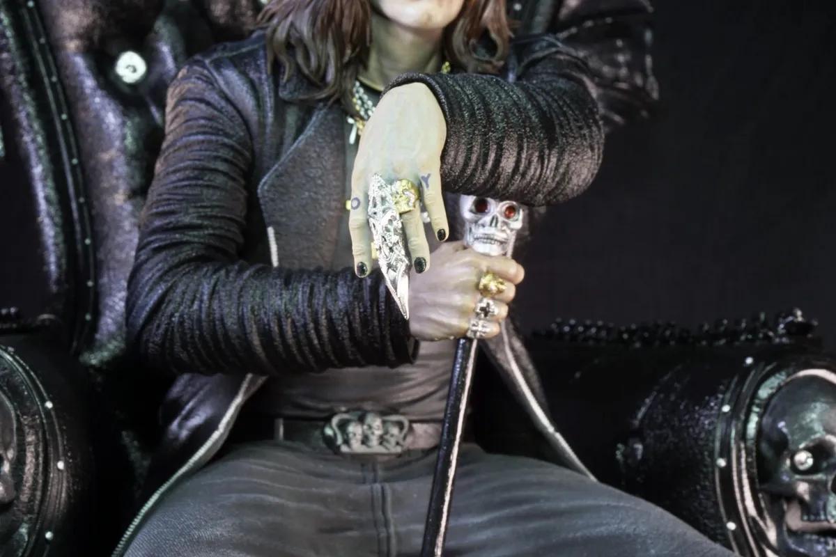 Ozzy Osbourne Collectible statue realistic - Image 4