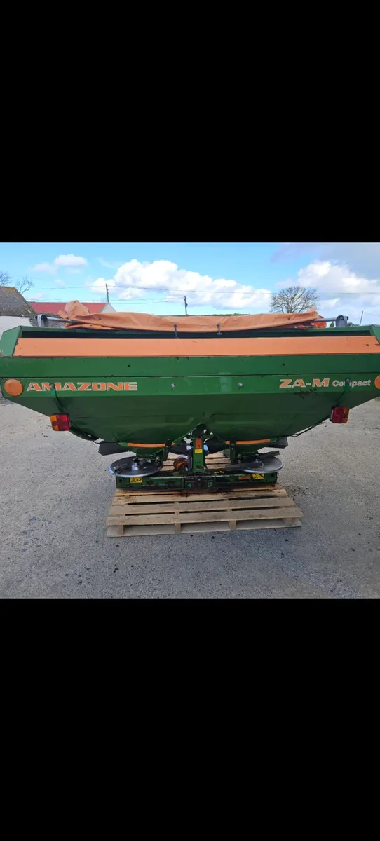 Amazone Fertilizer Spreader - Image 2