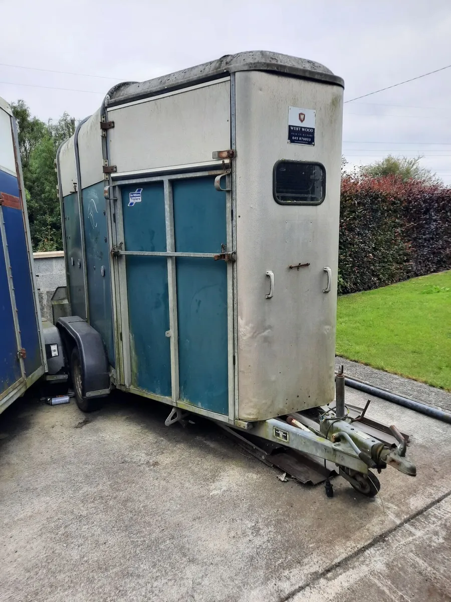 Horse box - Image 2