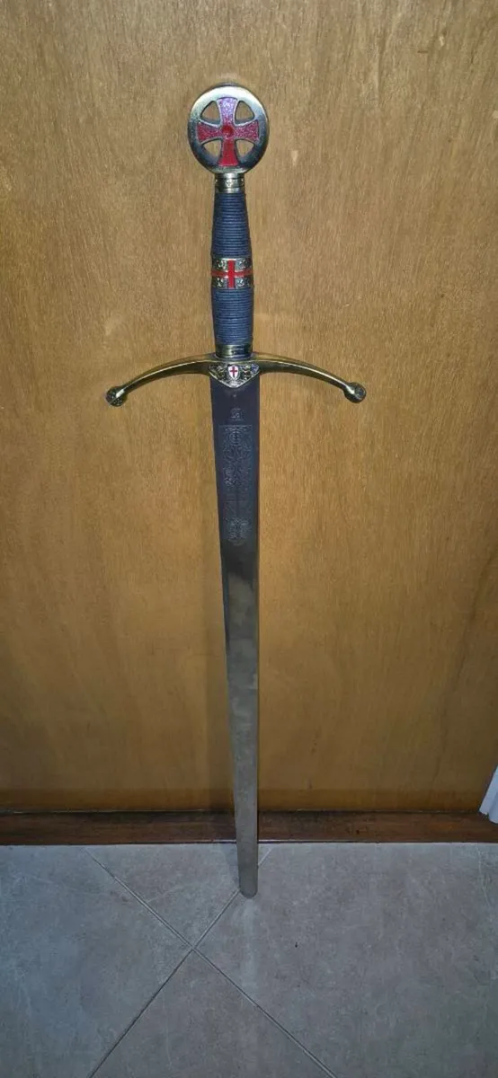 Full size replica knights templar sword - Image 1