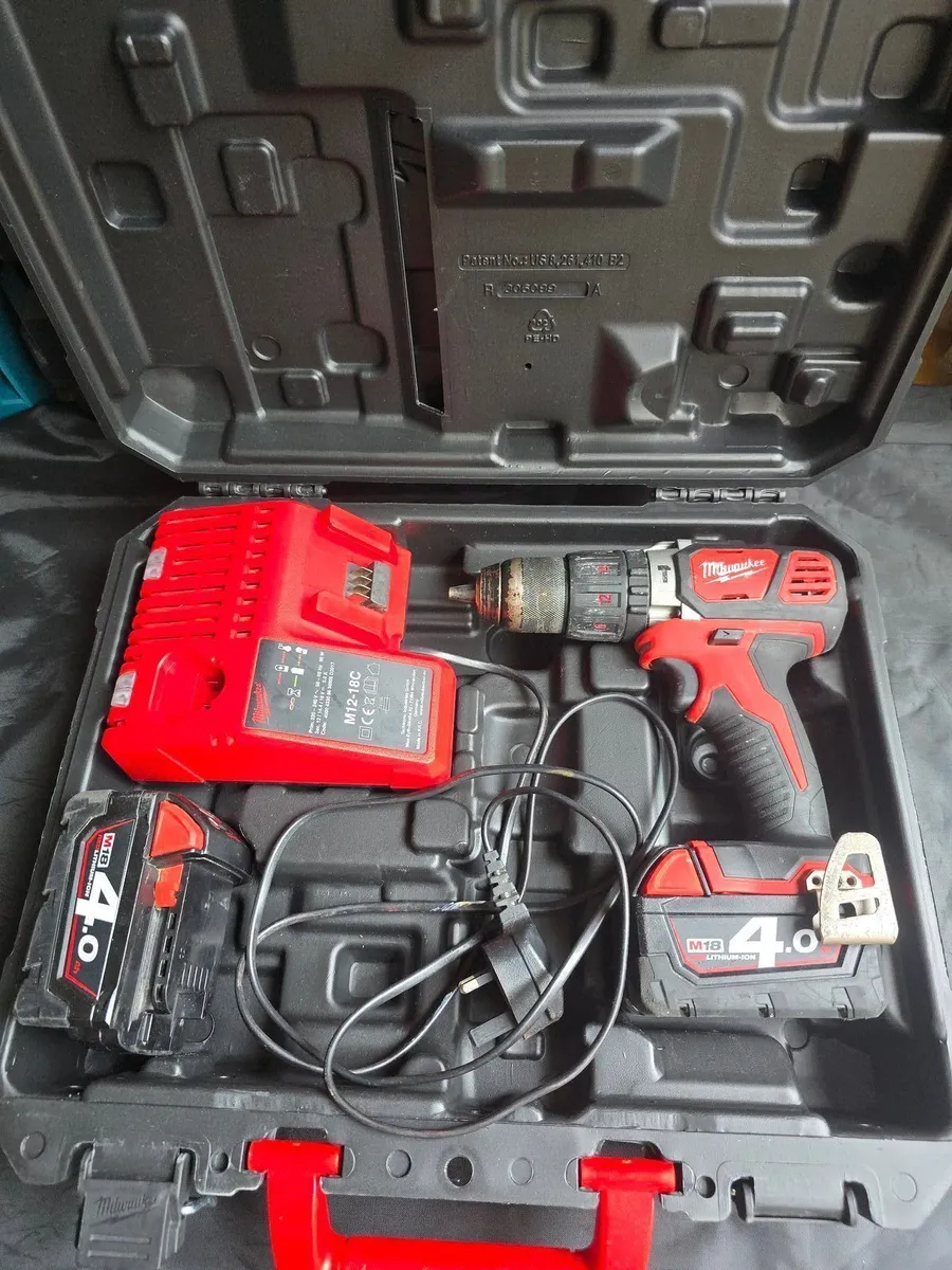 Milwaukee Cordless drill kit - Image 2