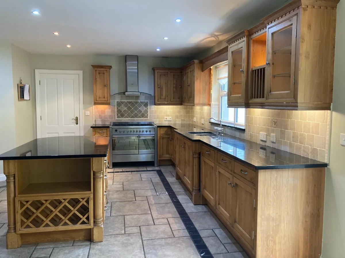 Kitchen - Image 2