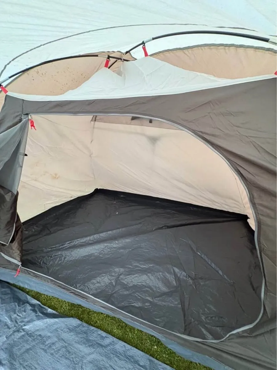 Omeara Tent - Image 3