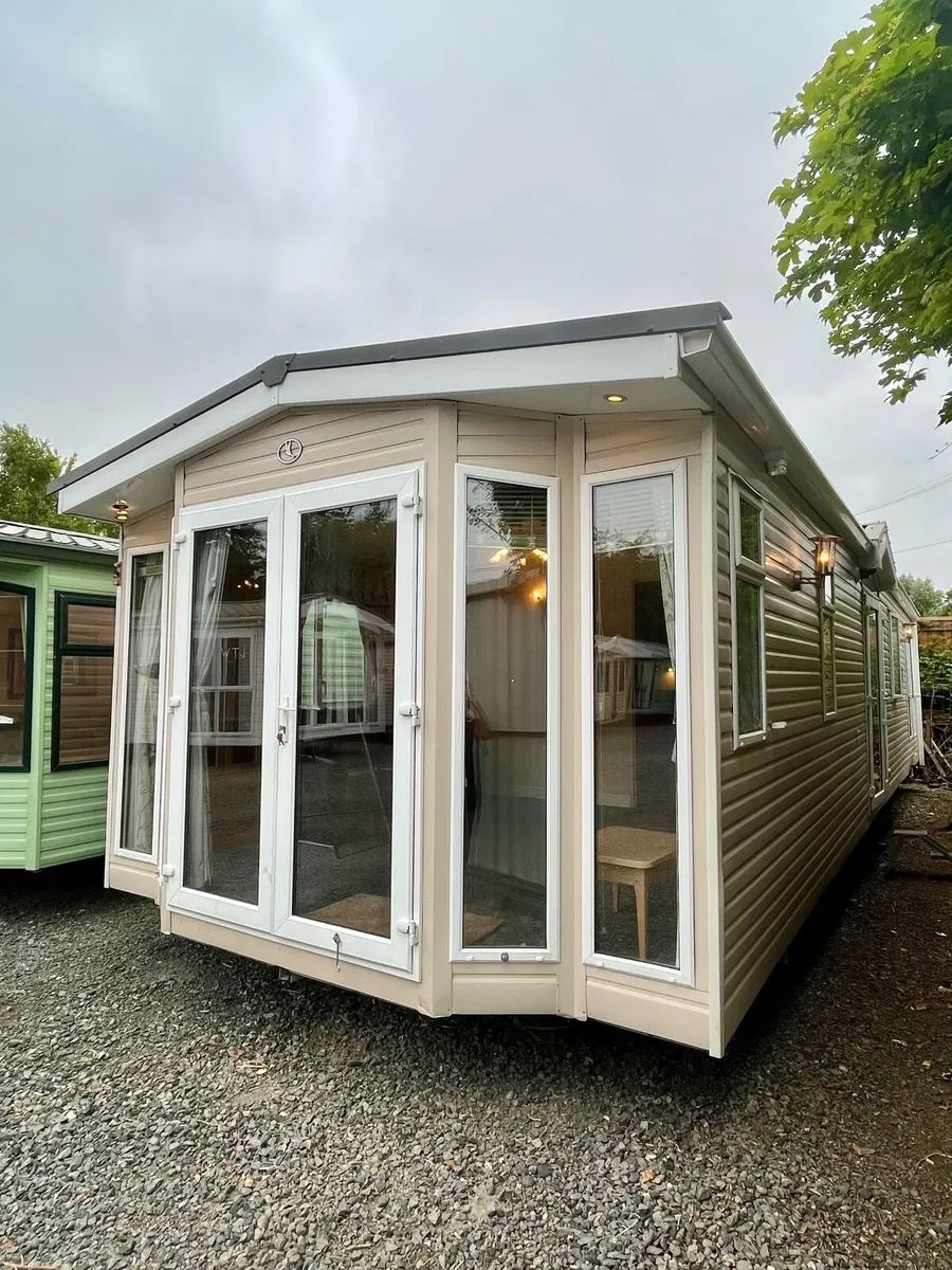 BK BLUEBIRD SENATOR @ HUDSONS KILDARE MOBILE HOMES - Image 1