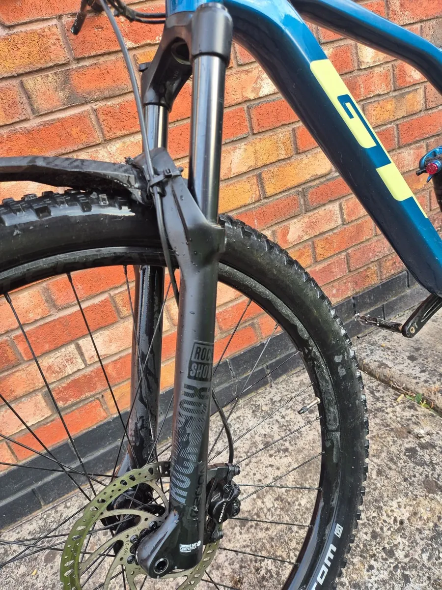 GT Sensor Sport Full Suspension MTB - Image 4