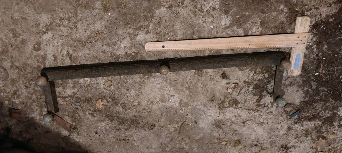 CAST IRON FENDER - Image 1