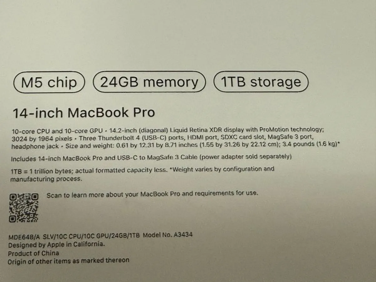 MacBook Pro M5 - 14 inch - 24GB / 1TB - Image 2