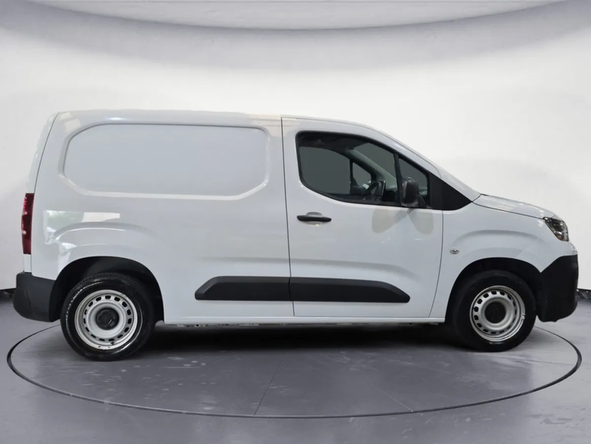 Fiat Doblo SWB 1.5 100HP 650KG *Price Ex VAT* - Image 4
