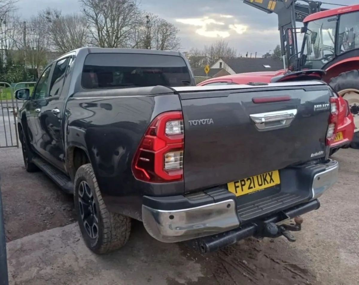 Ifor Williams 10x6 plant and Toyota Hilux - Image 4
