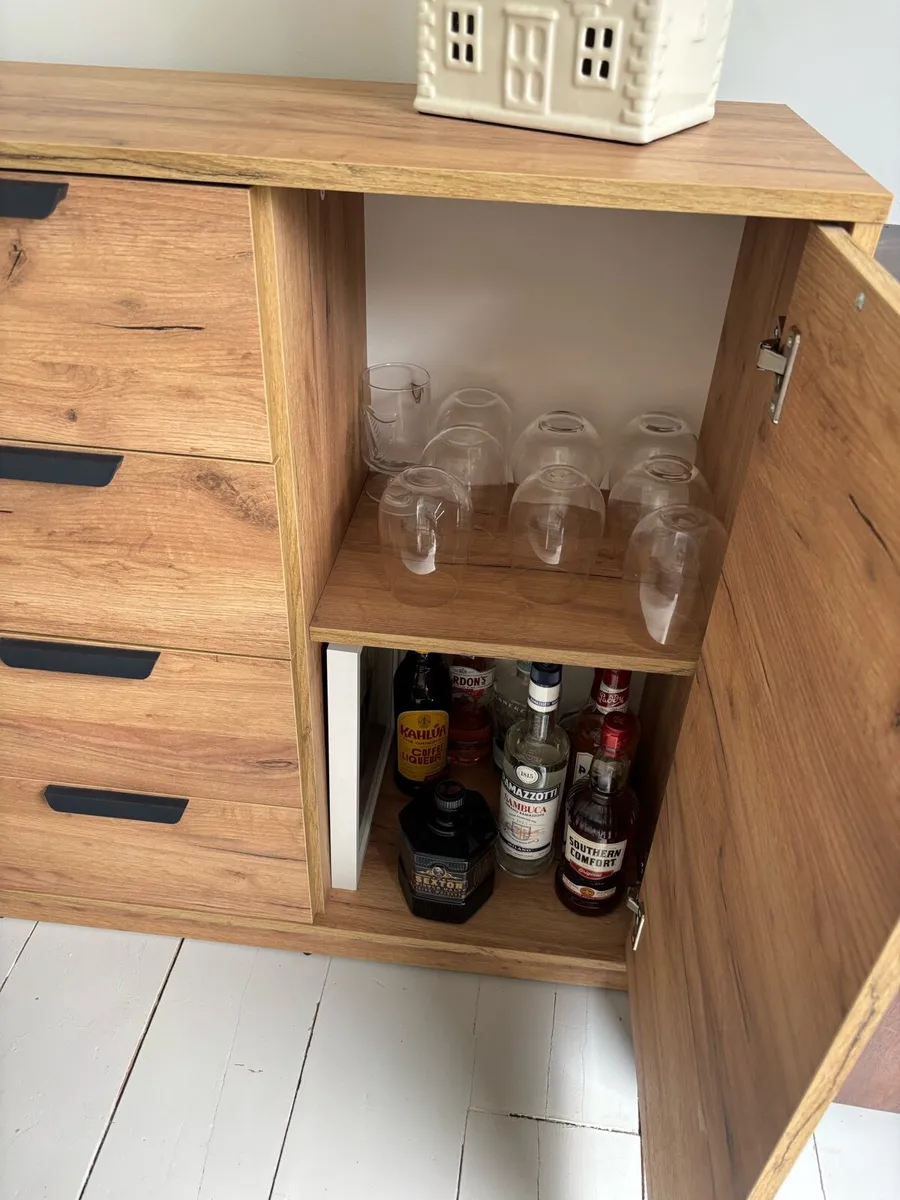 Side board - Image 4