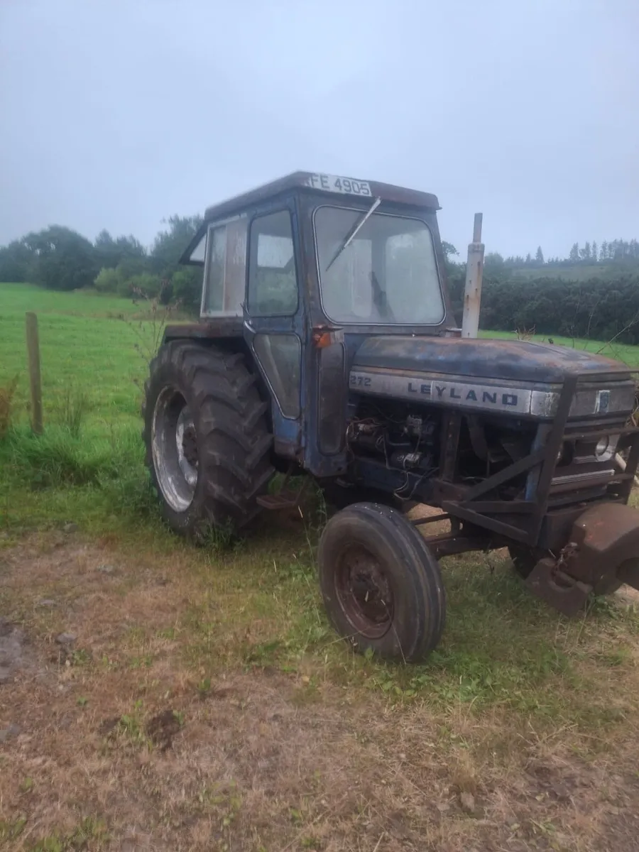 Tractor 272 Leyland - Image 2