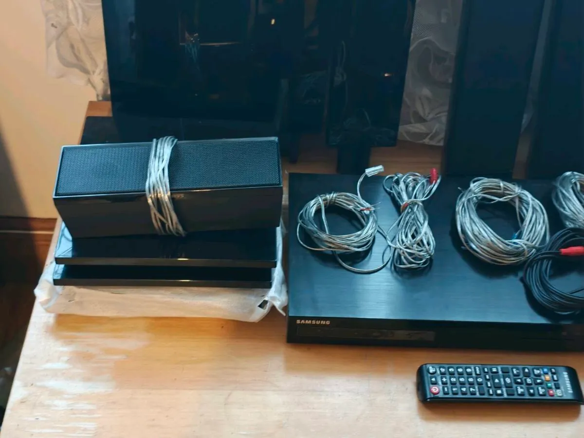 Samsung 5.1 Surround Sound (HT-H4550K) Full kit - Image 3